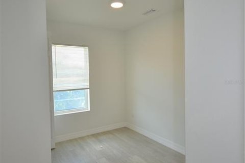 Casa en venta en Port Charlotte, Florida, 4 dormitorios, 147.53 m2 № 1907192 - foto 18