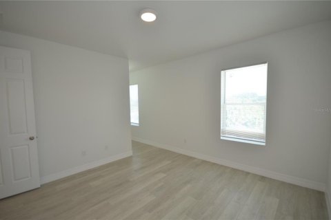 Casa en venta en Port Charlotte, Florida, 4 dormitorios, 147.53 m2 № 1907192 - foto 30