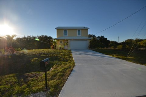 Casa en venta en Port Charlotte, Florida, 4 dormitorios, 147.53 m2 № 1907192 - foto 5