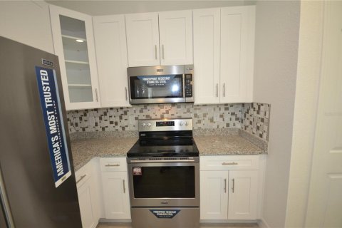 Casa en venta en Port Charlotte, Florida, 4 dormitorios, 147.53 m2 № 1907192 - foto 7