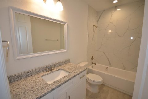 Casa en venta en Port Charlotte, Florida, 4 dormitorios, 147.53 m2 № 1907192 - foto 23