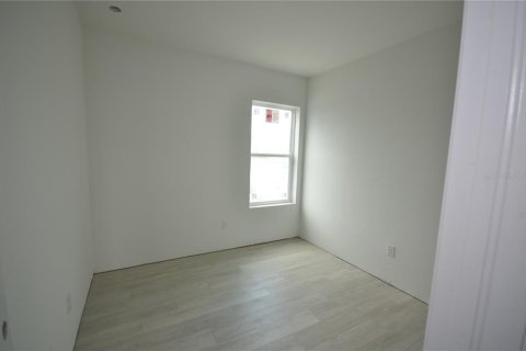 Casa en venta en Port Charlotte, Florida, 4 dormitorios, 147.53 m2 № 1907192 - foto 13