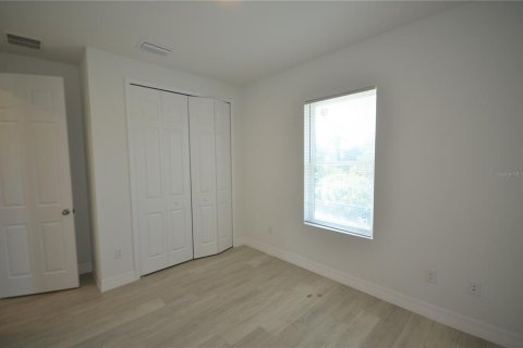 Casa en venta en Port Charlotte, Florida, 4 dormitorios, 147.53 m2 № 1907192 - foto 26