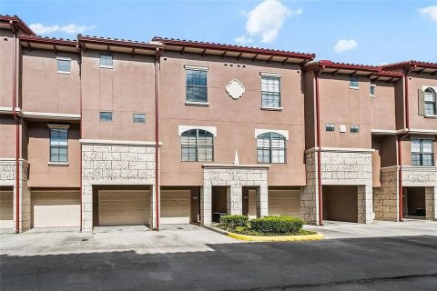 Touwnhouse à vendre à Orlando, Floride: 3 chambres, 155.89 m2 № 1913201 - photo 1
