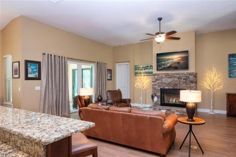 Villa ou maison à vendre à Wimauma, Floride: 4 chambres, 239.41 m2 № 2351844 - photo 5