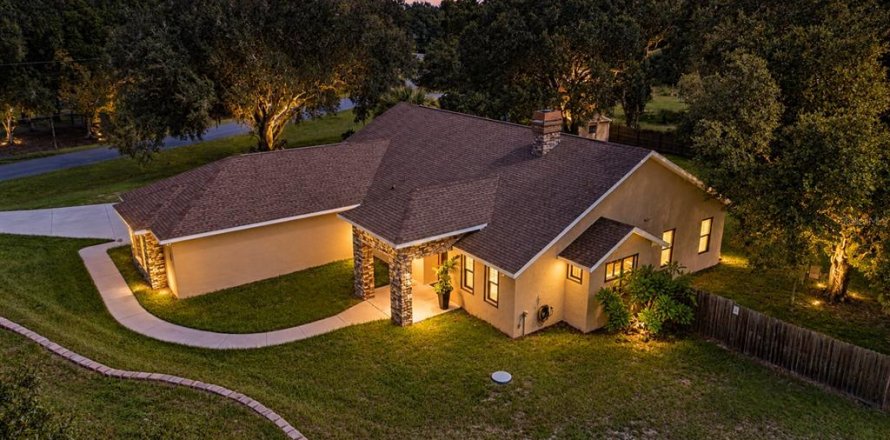 Villa ou maison à Wimauma, Floride 4 chambres, 239.41 m2 № 2351844