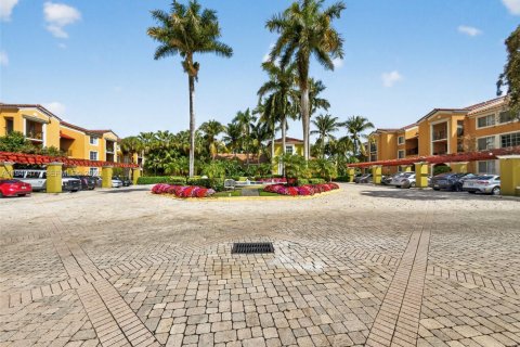 Купить кондоминиум в Мирамар, Флорида 1 спальня, 67.82м2, № 1998494 - фото 29