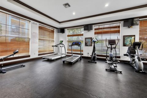 Купить кондоминиум в Мирамар, Флорида 1 спальня, 67.82м2, № 1998494 - фото 24