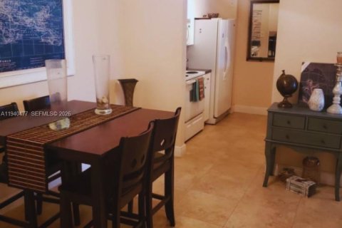 Condominio en venta en Miramar, Florida, 1 dormitorio, 67.82 m2 № 1998494 - foto 9
