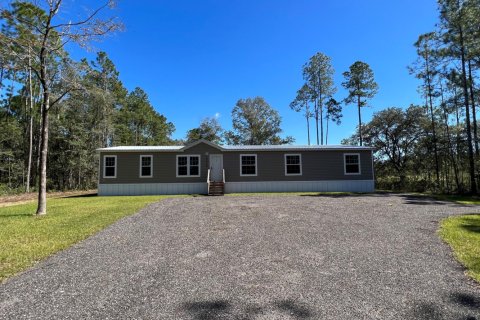 House in Hastings, Florida 5 bedrooms, 201.51 sq.m. № 801502 - photo 1