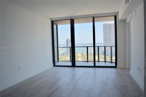 Copropriété à louer à Miami, Floride: 1 chambre, 67.35 m2 № 1945296 - photo 10