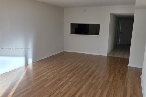 Condo in Jupiter, Florida, 2 bedrooms  № 1948036 - photo 4