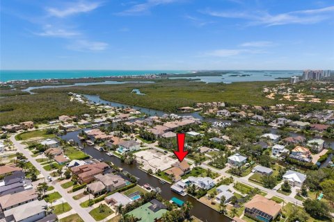 House in Bonita Springs, Florida 3 bedrooms, 319.21 sq.m. № 1786048 - photo 2