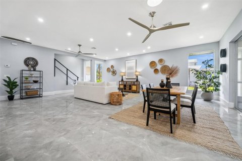 House in Bonita Springs, Florida 3 bedrooms, 319.21 sq.m. № 1786048 - photo 15