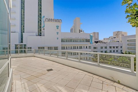 Condominio en venta en Miami Beach, Florida, 2 dormitorios, 138.98 m2 № 2154763 - foto 28