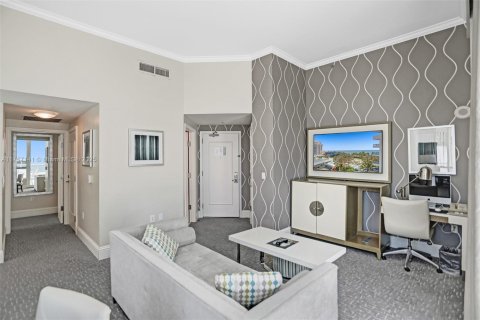 Condominio en venta en Miami Beach, Florida, 2 dormitorios, 138.98 m2 № 2154763 - foto 12