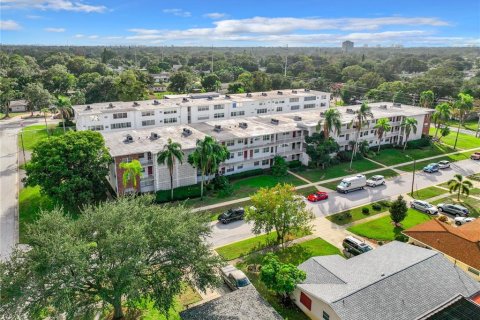 Condominio en venta en Saint Petersburg, Florida, 2 dormitorios, 105.35 m2 № 1718233 - foto 1