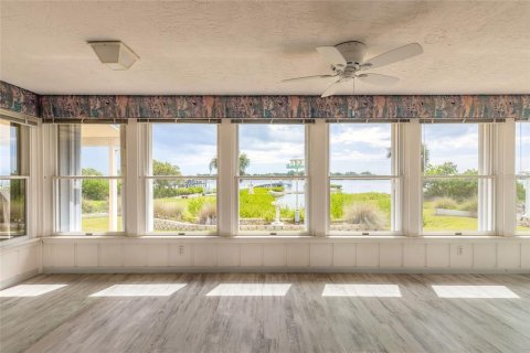 House in Edgewater, Florida 3 bedrooms, 208.47 sq.m. № 1810964 - photo 30