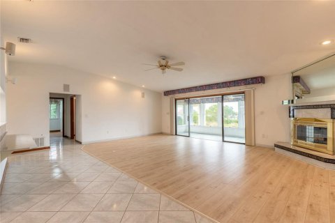 House in Edgewater, Florida 3 bedrooms, 208.47 sq.m. № 1810964 - photo 22