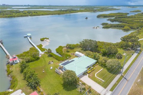 House in Edgewater, Florida 3 bedrooms, 208.47 sq.m. № 1810964 - photo 14