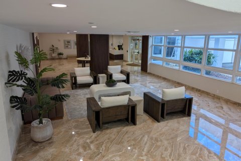 Condo in Pompano Beach, Florida, 2 bedrooms  № 2083949 - photo 4