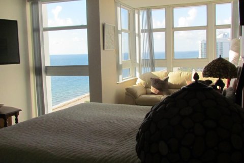 Condo in Pompano Beach, Florida, 2 bedrooms  № 2083949 - photo 13