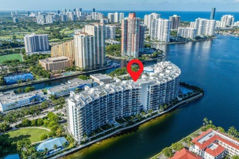 Купить кондоминиум в Авентура, Флорида 3 спальни, 211.35м2, № 2037972 - фото 13