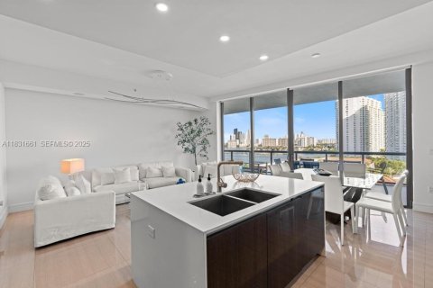 Купить кондоминиум в Авентура, Флорида 3 спальни, 211.35м2, № 2037972 - фото 6