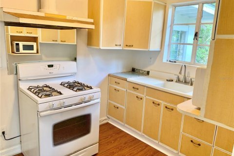 House in Gainesville, Florida 3 bedrooms, 118.54 sq.m. № 1717432 - photo 16