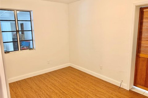 House in Gainesville, Florida 3 bedrooms, 118.54 sq.m. № 1717432 - photo 13
