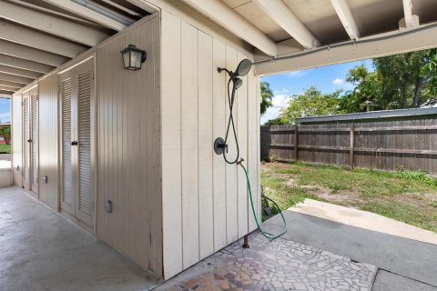 House in Bradenton, Florida 3 bedrooms, 118.54 sq.m. № 1810614 - photo 30