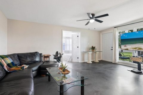House in Bradenton, Florida 3 bedrooms, 118.54 sq.m. № 1810614 - photo 14