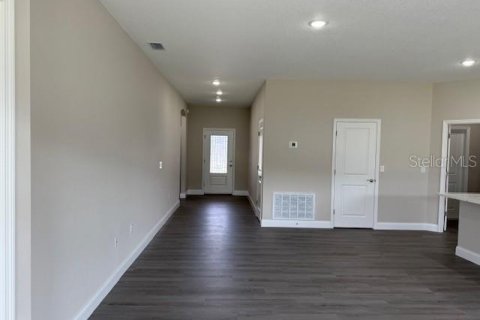 House in Lake Hamilton, Florida 3 bedrooms, 147.53 sq.m. № 1719709 - photo 5