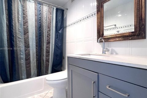 Copropriété à louer à Sunny Isles Beach, Floride: 1 chambre, 65.5 m2 № 1984512 - photo 7