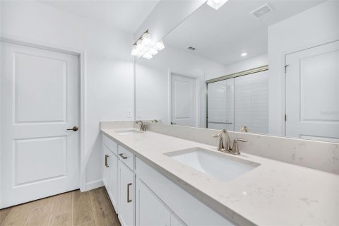 Townhouse in Wimauma, Florida 2 bedrooms, 130.62 sq.m. № 1516374 - photo 22
