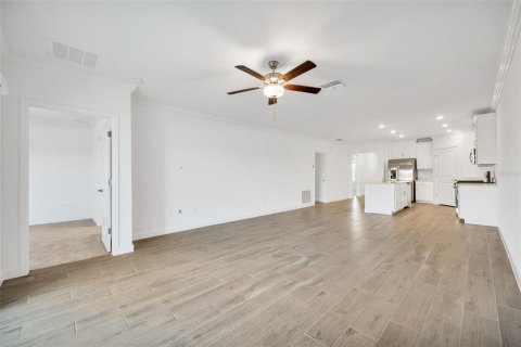 Townhouse in Wimauma, Florida 2 bedrooms, 130.62 sq.m. № 1516374 - photo 14