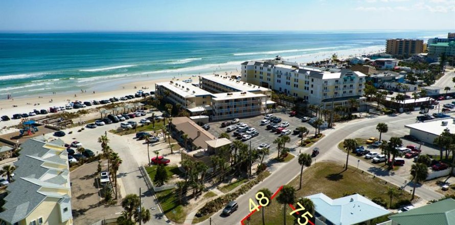 Terrain à New Smyrna Beach, Floride № 1562843