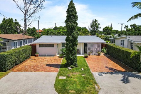 Villa ou maison à Miami, Floride 3 chambres, 163.14 m2 № 1981720