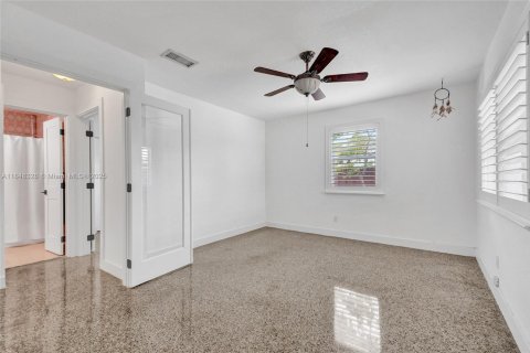 Villa ou maison à vendre à Miami, Floride: 3 chambres, 163.14 m2 № 1981720 - photo 28