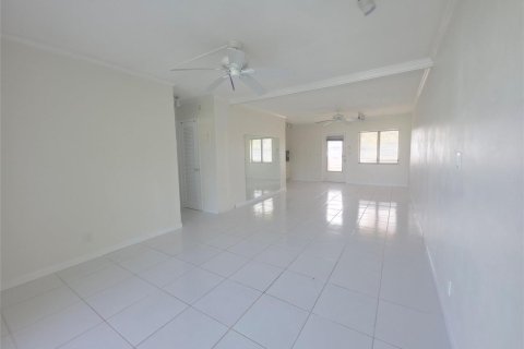 Condominio en venta en Lighthouse Point, Florida, 1 dormitorio, 52.03 m2 № 2183653 - foto 6
