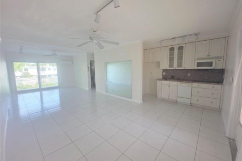 Estudio en el Condominio en Lighthouse Point, Florida  № 2183653