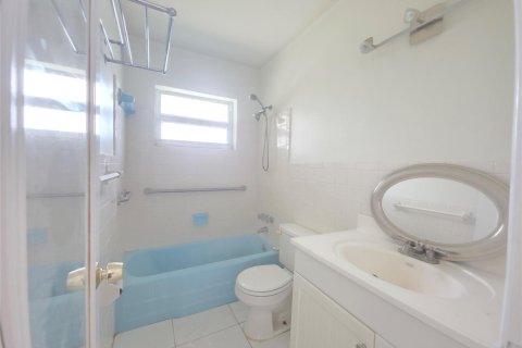 Condominio en venta en Lighthouse Point, Florida, 1 dormitorio, 52.03 m2 № 2183653 - foto 14