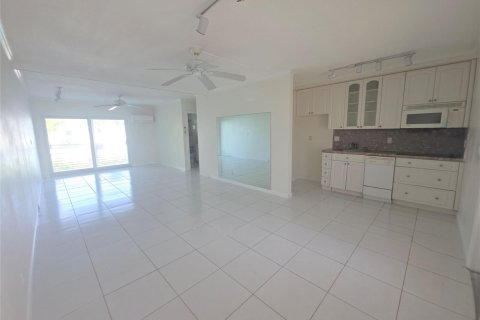 Condominio en venta en Lighthouse Point, Florida, 1 dormitorio, 52.03 m2 № 2183653 - foto 7