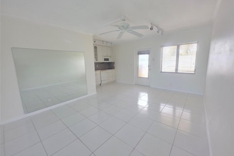 Condominio en venta en Lighthouse Point, Florida, 1 dormitorio, 52.03 m2 № 2183653 - foto 4