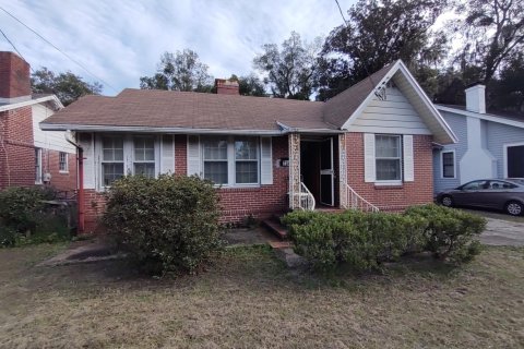 House in Jacksonville, Florida 2 bedrooms, 96.25 sq.m. № 877897 - photo 1
