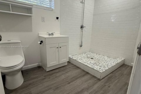 Appartement à louer à Homestead, Floride: 1 chambre, 386.01 m2 № 1974286 - photo 5