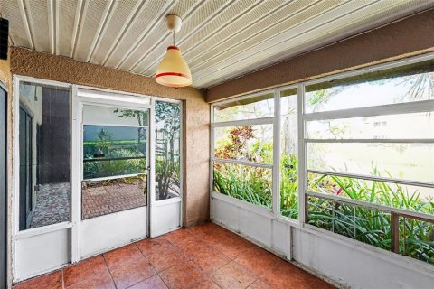 Copropriété à vendre à Saint Petersburg, Floride: 3 chambres, 109.62 m2 № 2103116 - photo 25