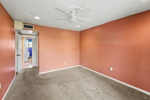 Copropriété à vendre à Saint Petersburg, Floride: 3 chambres, 109.62 m2 № 2103116 - photo 14