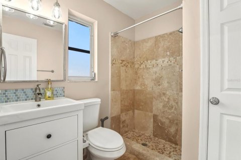 Villa ou maison à vendre à Venice, Floride: 2 chambres, 114.83 m2 № 2438483 - photo 13