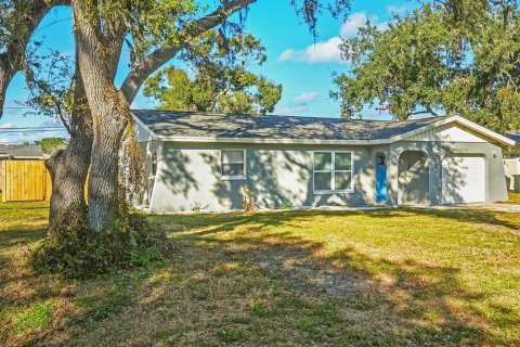 Villa ou maison à vendre à Venice, Floride: 2 chambres, 114.83 m2 № 2438483 - photo 2